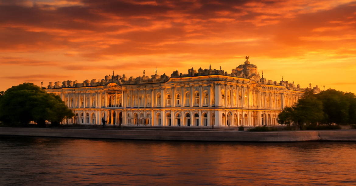 Explore достопримечательности Санкт-Петербурга with a captivating view of the Hermitage Museum at sunset.