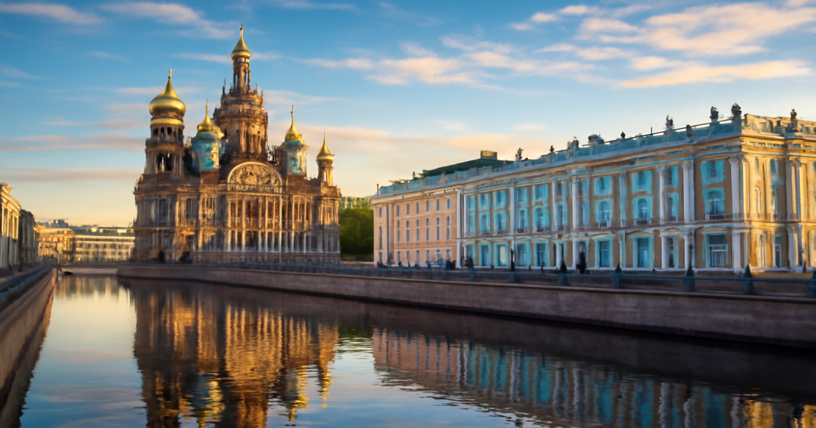 Stunning view of Санкт-Петербург достопримечательности, showcasing iconic landmarks at sunset.