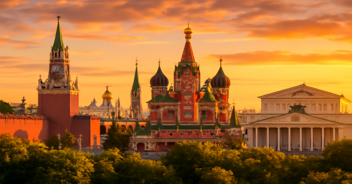 Explore the stunning достопримечательности Москвы in this vibrant sunset cityscape.