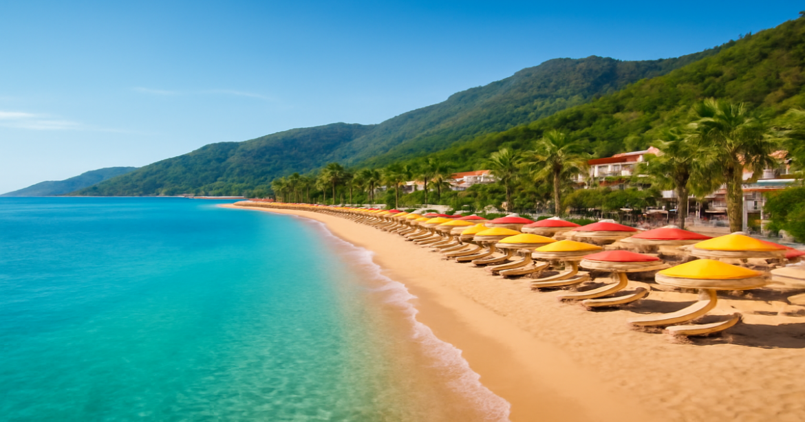 Explore the beautiful пляжные курорты Турции, featuring Kemer's stunning beach scenery.