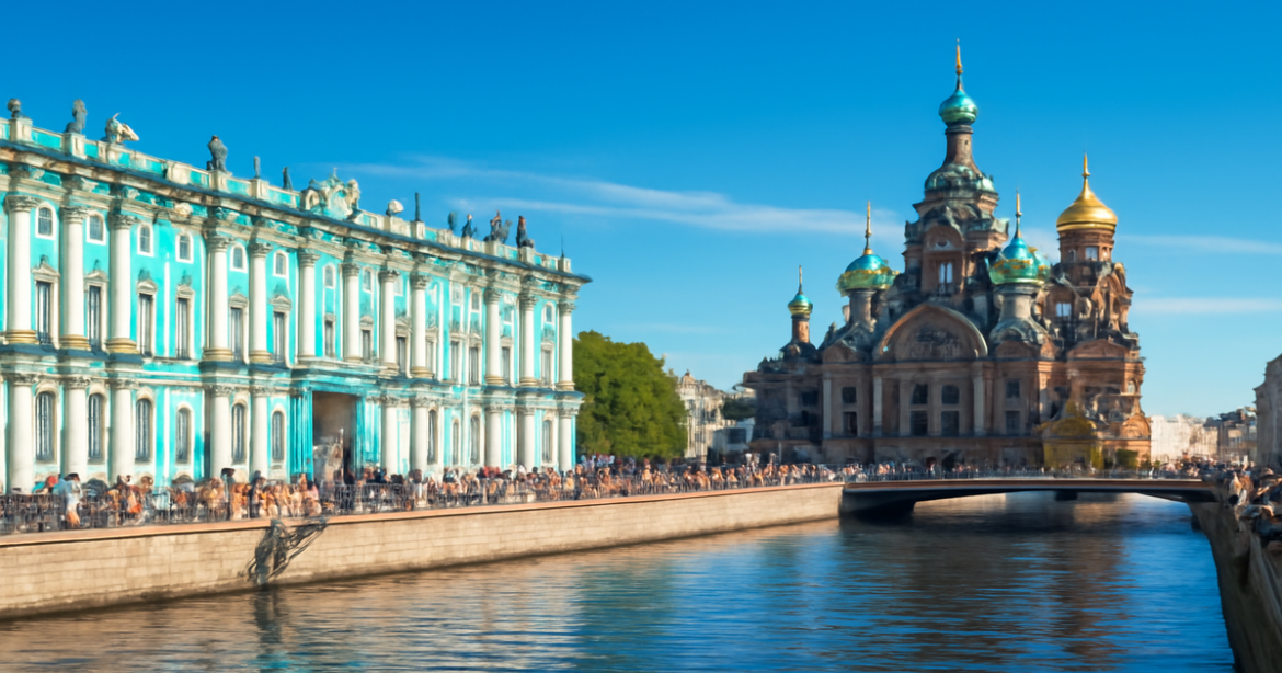 Explore the best экскурсии в Санкт-Петербурге with stunning views of the city's iconic landmarks.